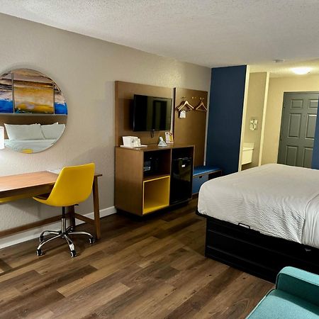 Days Inn By Wyndham Sarasota I-75 Vamo Екстер'єр фото