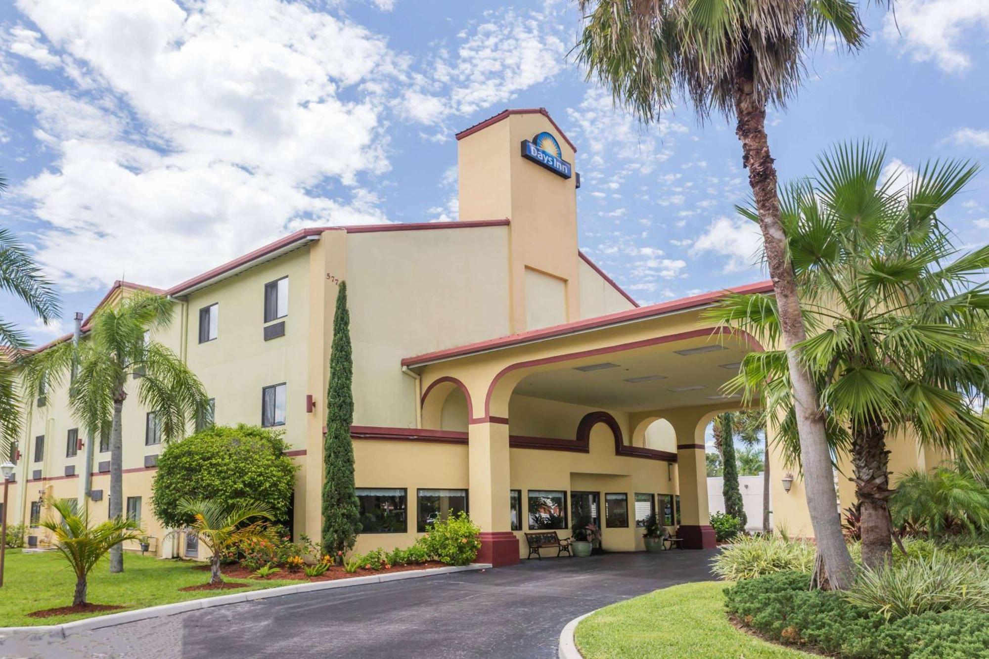 Days Inn By Wyndham Sarasota I-75 Vamo Екстер'єр фото