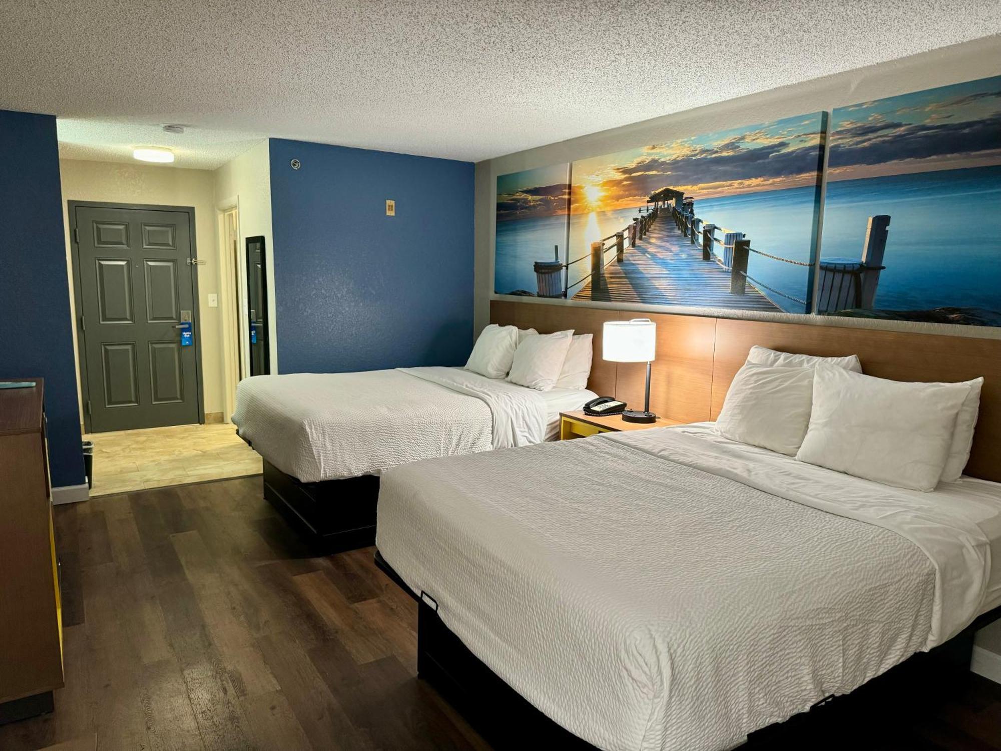 Days Inn By Wyndham Sarasota I-75 Vamo Екстер'єр фото